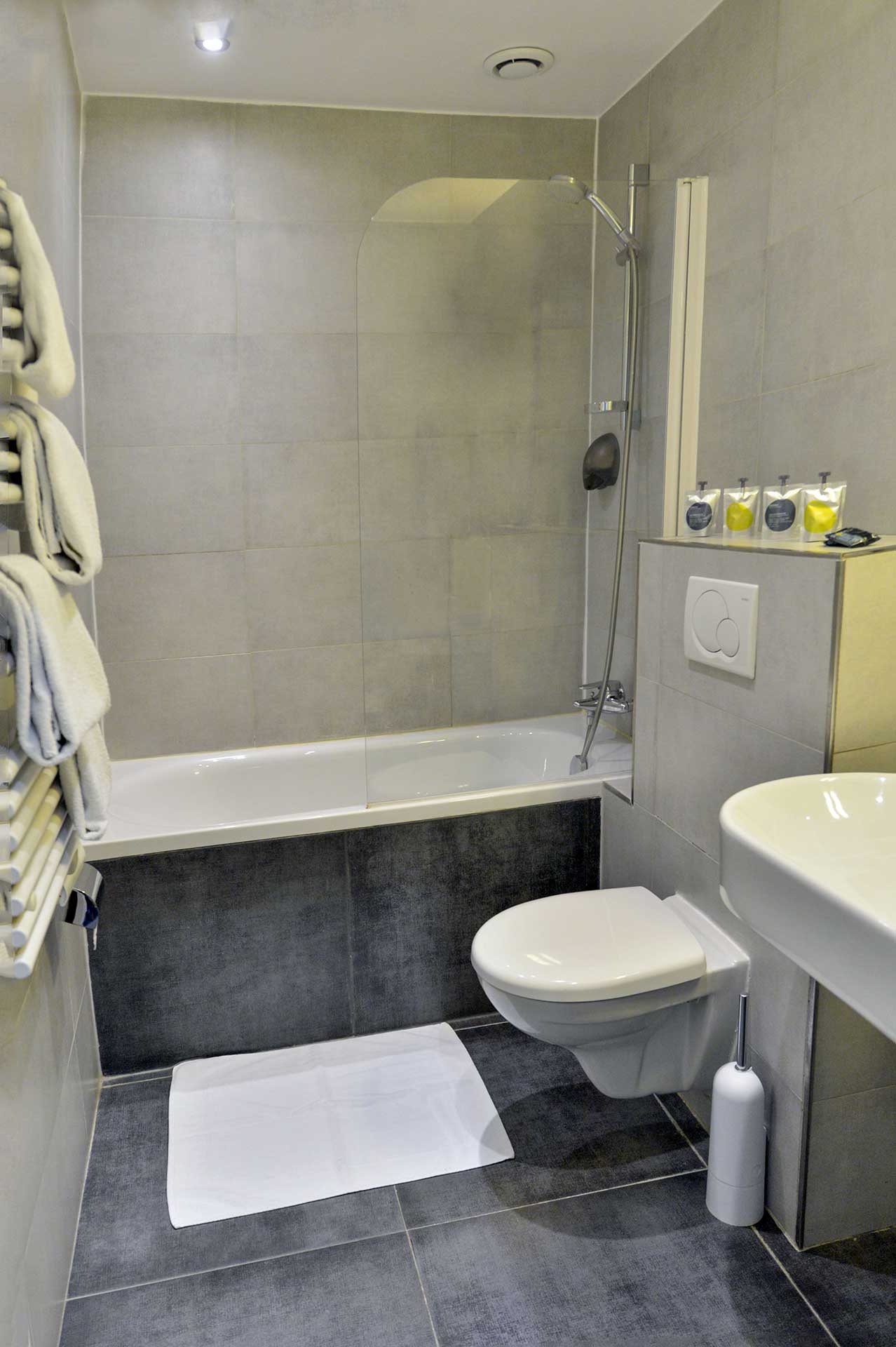 Bloc Ytong Pour Salle De Bain ~ rooms hotel eugenie authentic and atypical Bloc Ytong Pour Salle De Bain ~ rooms hotel eugenie authentic and atypical